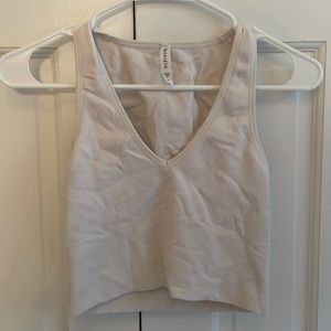 Athleta white v neck top